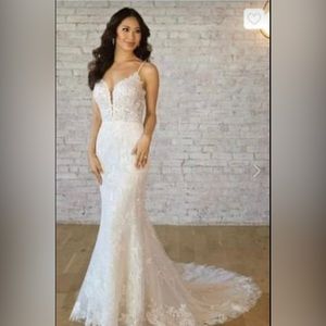 Stella York # 7469 (Size 16) Wedding Dress